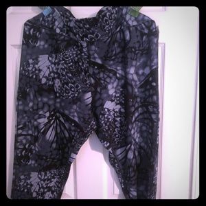 Woman’s Capri style work out bottom.